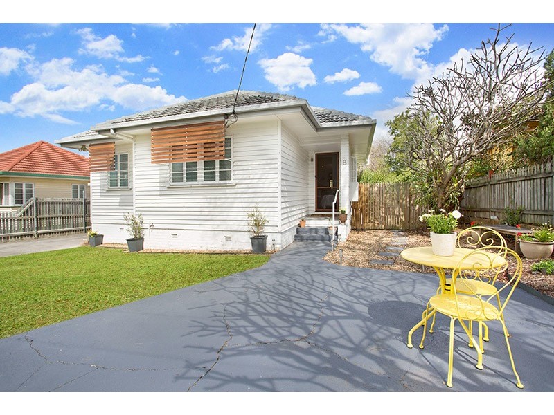 8 Mylne Street, Chermside QLD 4032