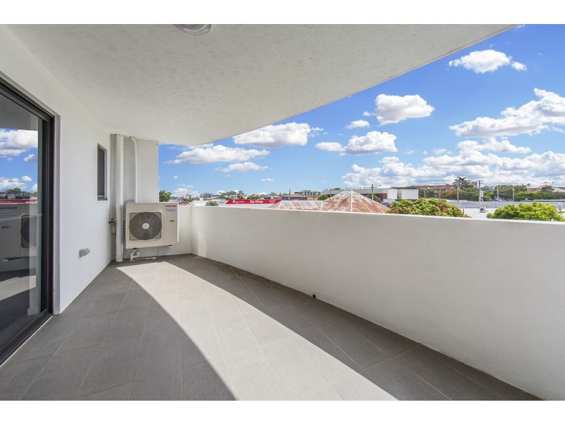 301/39 Thomas Street, Chermside QLD 4032