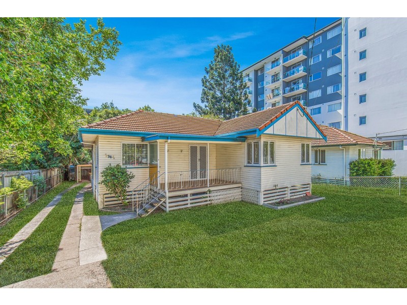 34 Playfield Street, Chermside QLD 4032