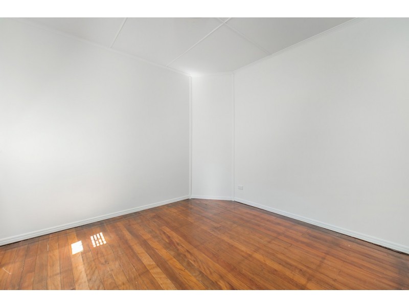 34 Playfield Street, Chermside QLD 4032