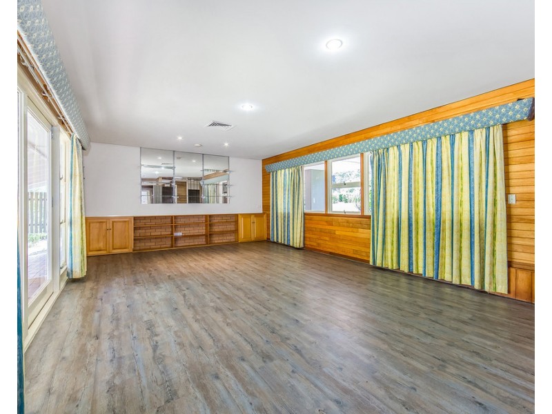 131 Ridley Road, Bridgeman Downs QLD 4035