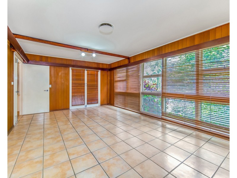 131 Ridley Road, Bridgeman Downs QLD 4035