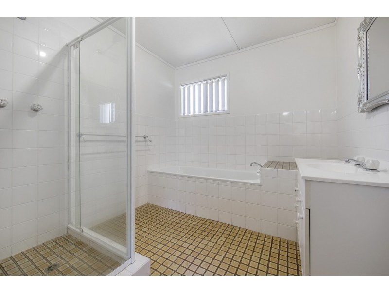9 Gibum Street, Chermside West QLD 4032