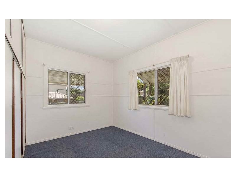 4 Centre Street, Aspley QLD 4034