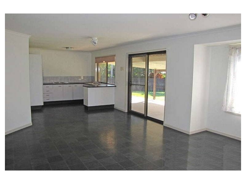 20 Benyon Street, Wavell Heights QLD 4012