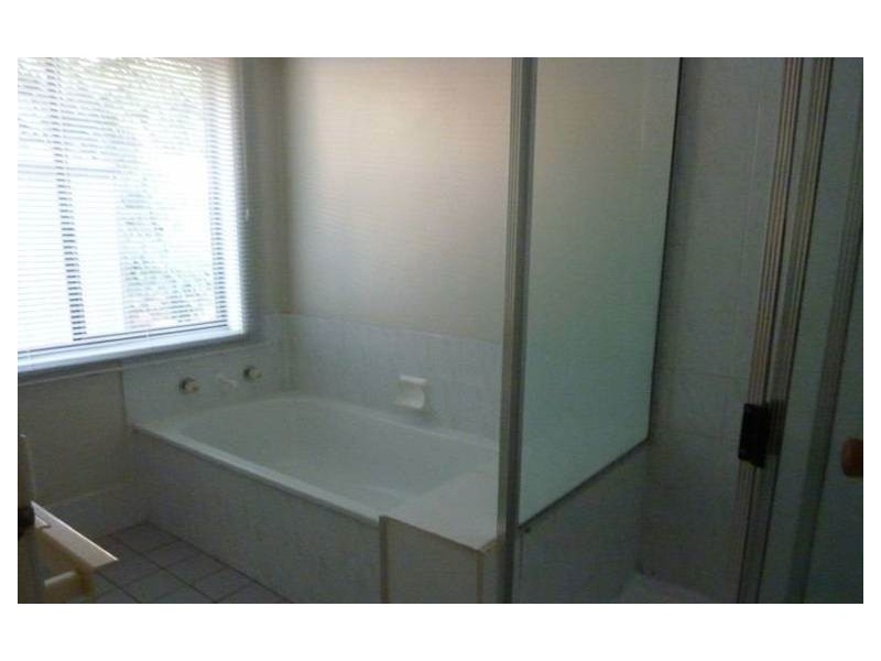 20 Benyon Street, Wavell Heights QLD 4012