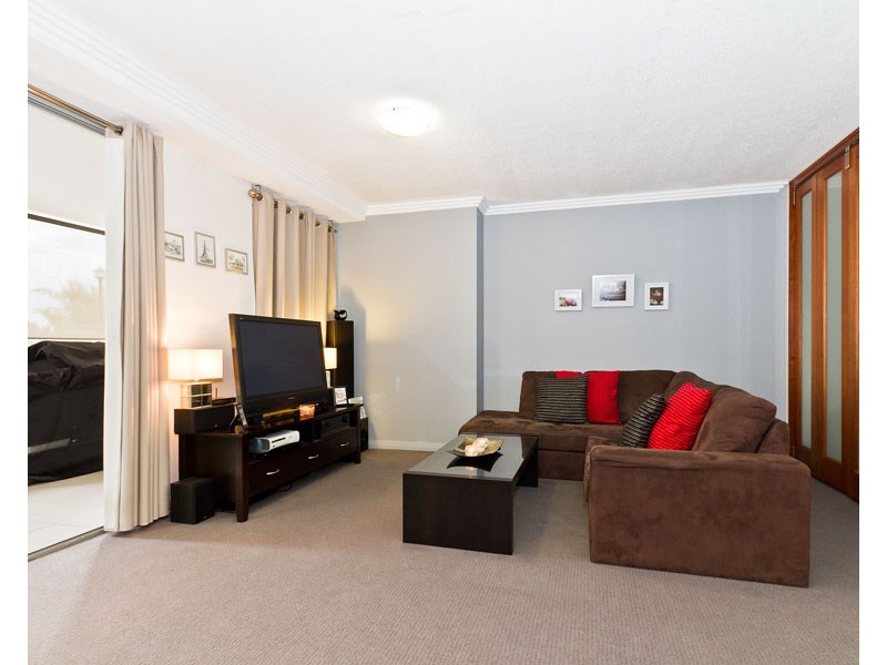 210/392 Hamilton Road, Chermside QLD 4032