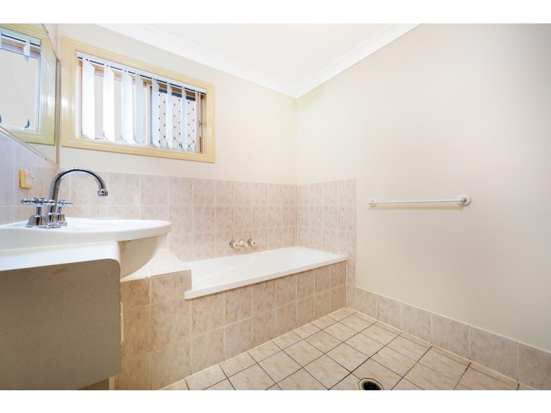 12 Acacia Close, Fitzgibbon QLD 4018