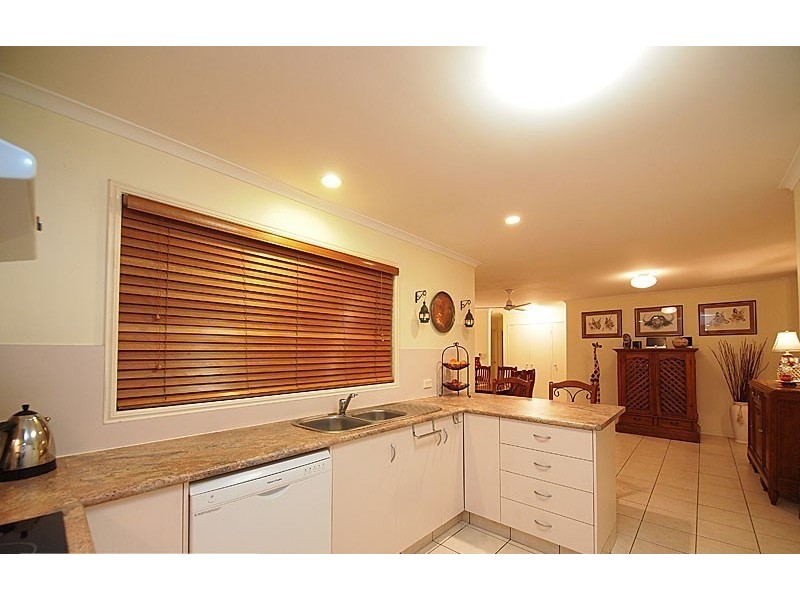 7 Glenside Place, Bridgeman Downs QLD 4035