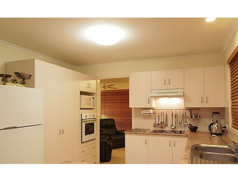 7 Glenside Place, Bridgeman Downs QLD 4035