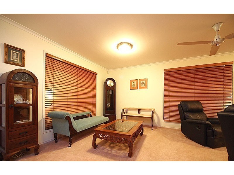 7 Glenside Place, Bridgeman Downs QLD 4035