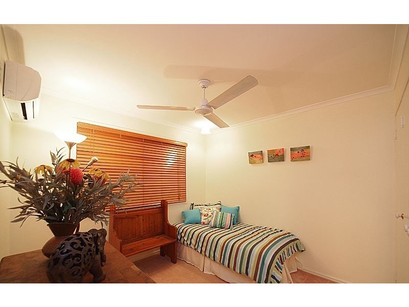 7 Glenside Place, Bridgeman Downs QLD 4035