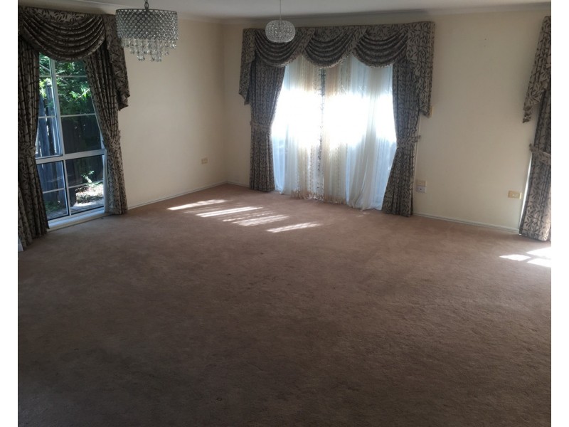 16 Streisand Drive, Mcdowall QLD 4053