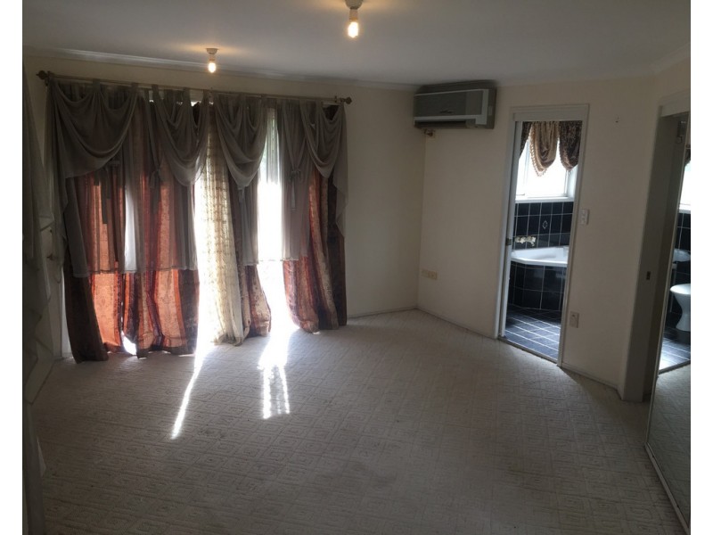 16 Streisand Drive, Mcdowall QLD 4053