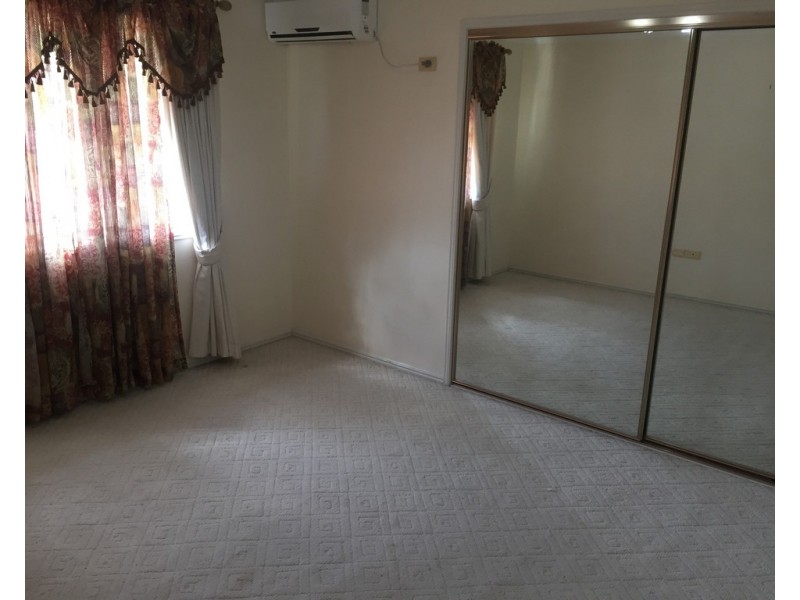 16 Streisand Drive, Mcdowall QLD 4053