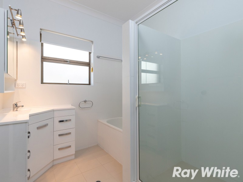 3 Dimboola Street, Bridgeman Downs QLD 4035