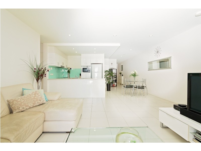 103 / 20 Playfield Street, Chermside QLD 4032