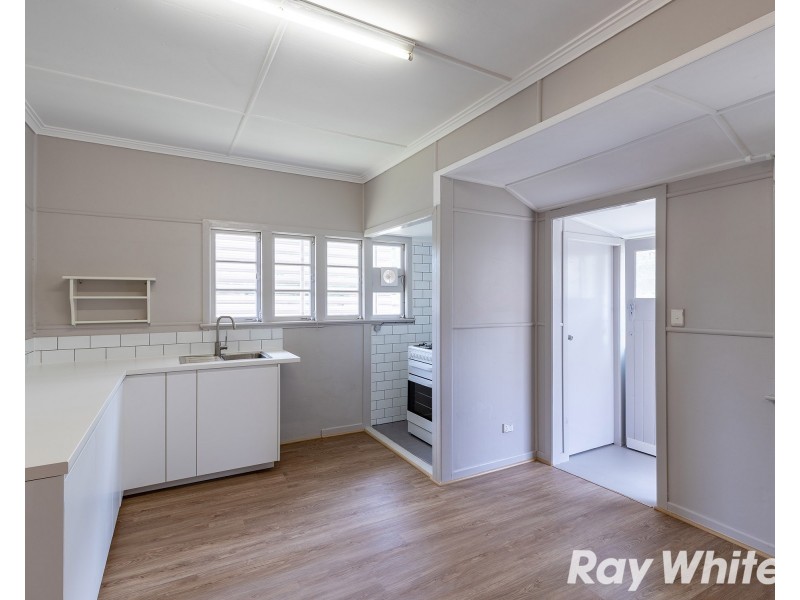 31 Sparkes Street, Chermside QLD 4032