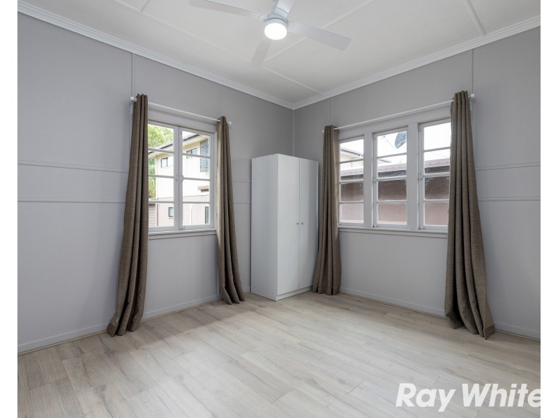 31 Sparkes Street, Chermside QLD 4032