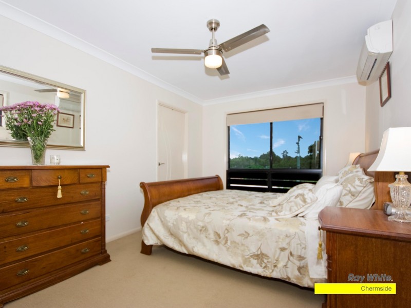 1/9 Curwen Terrace, Chermside QLD 4032