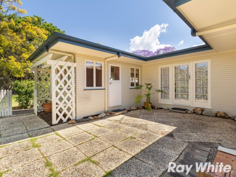 198 Hamilton Road, Wavell Heights QLD 4012