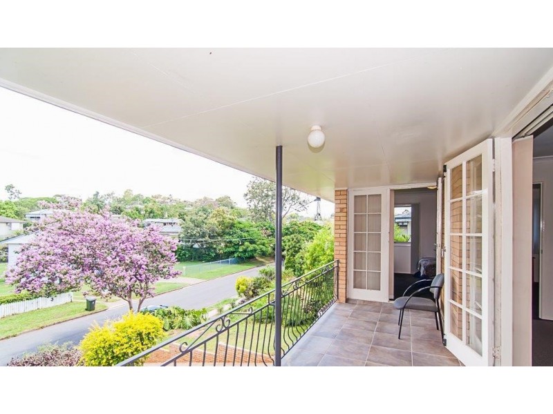 26 Cranbourne Street, Chermside West QLD 4032