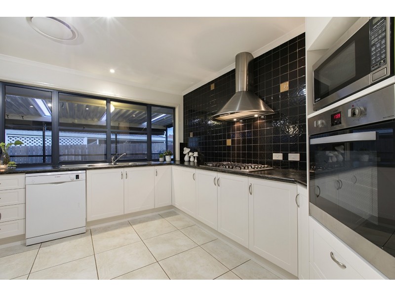 5 Barrington Close, Murrumba Downs QLD 4503