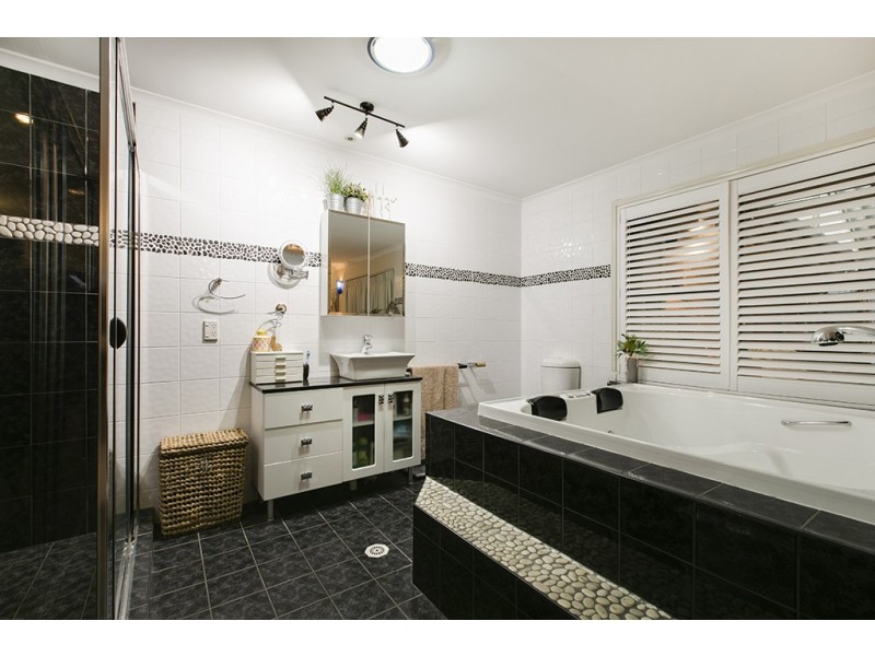5 Barrington Close, Murrumba Downs QLD 4503