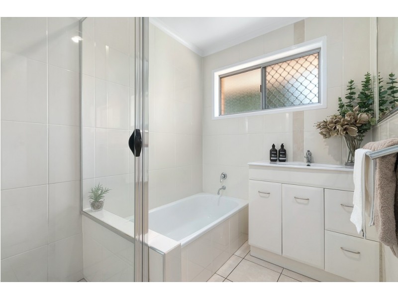 12 Cooyar Street, Aspley QLD 4034