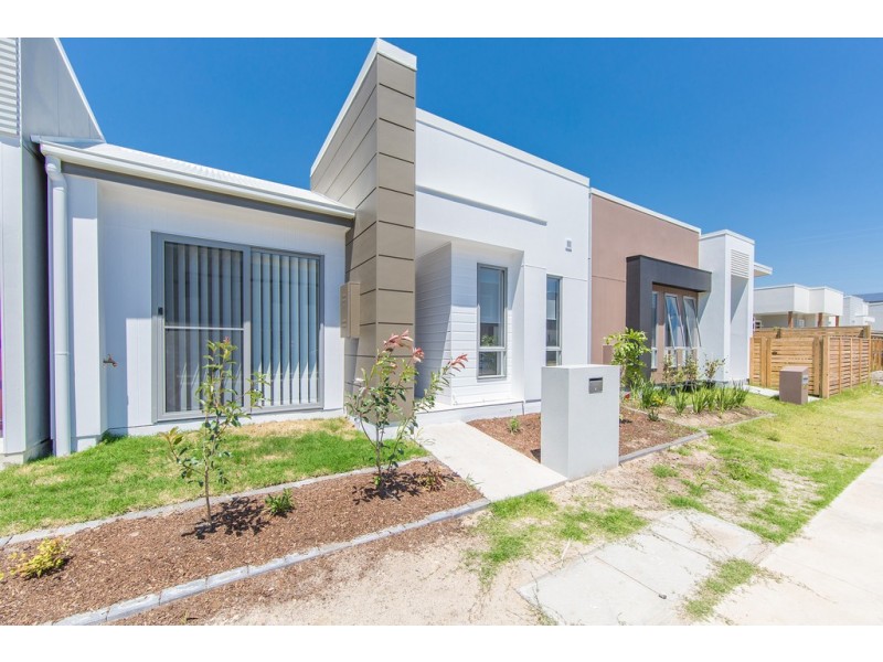 129 Macquarie Circuit, Fitzgibbon QLD 4018