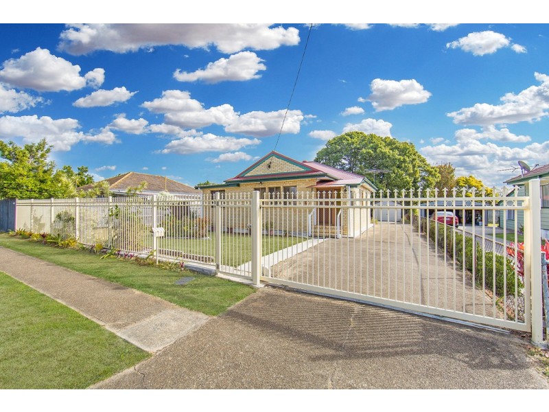 74 Corrie Street, Chermside QLD 4032