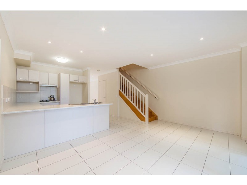 2/11 Buruda Street, Chermside QLD 4032