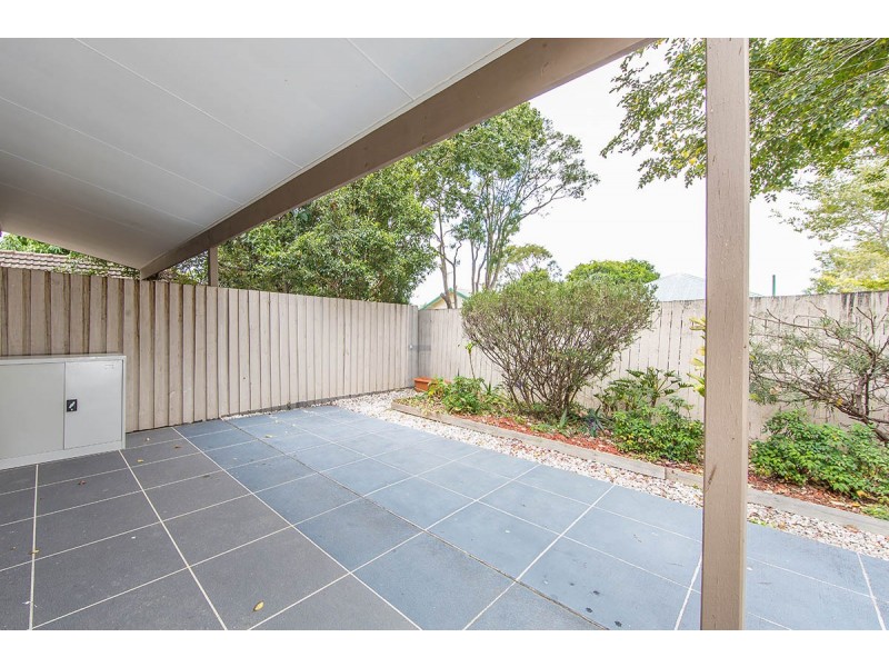 2/11 Buruda Street, Chermside QLD 4032