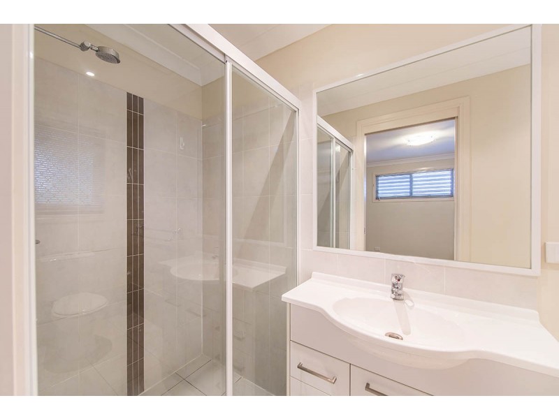 2/11 Buruda Street, Chermside QLD 4032