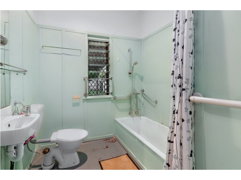 255 Hamilton Road, Chermside QLD 4032