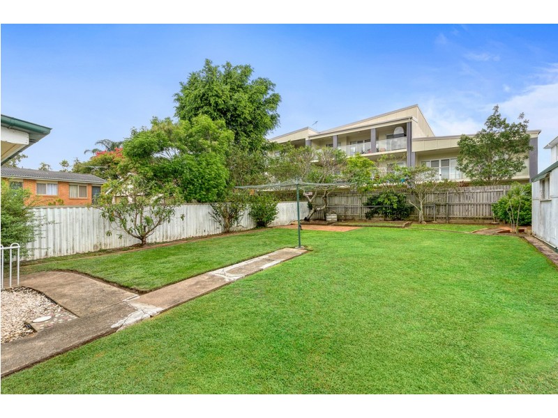 14 Kelso Street, Chermside QLD 4032