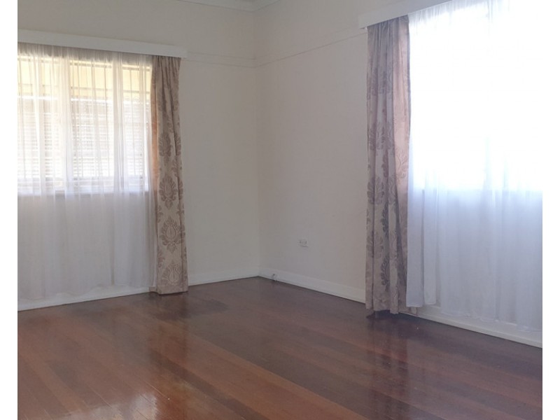 63 Twelfth Avenue, Kedron QLD 4031