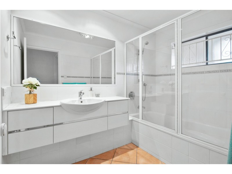 1 Amadeus Place, Aspley QLD 4034