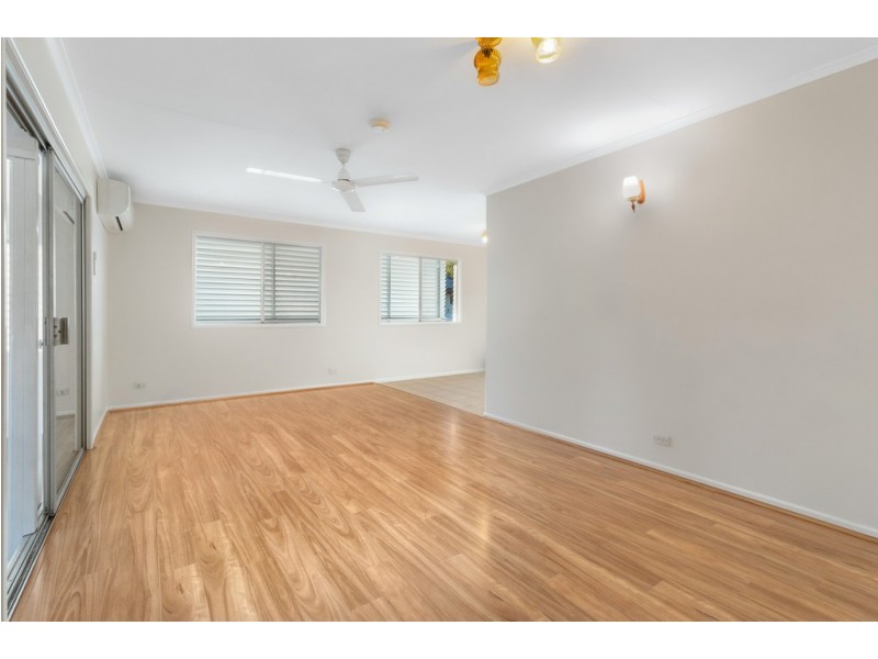 4 Lauren Street, Geebung QLD 4034