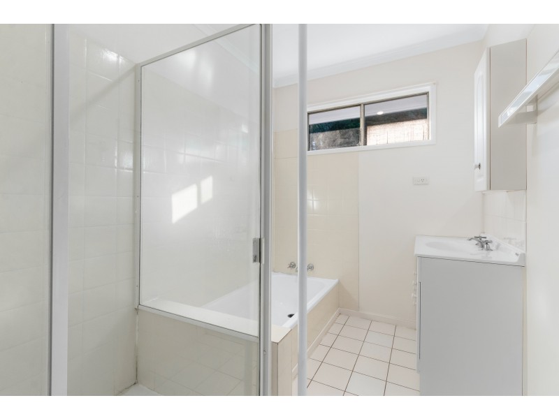 4 Lauren Street, Geebung QLD 4034