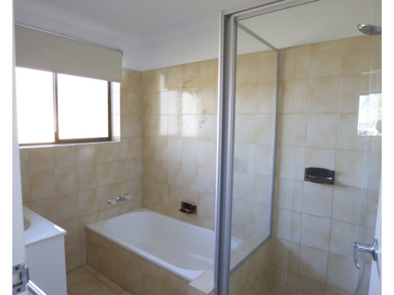 3/34 Hilltop Avenue, Chermside QLD 4032