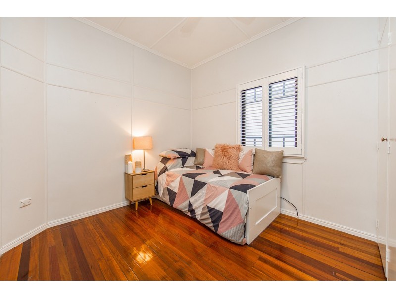 7 Vale Street, Wavell Heights QLD 4012