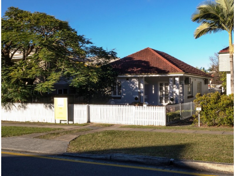 55 Hilltop Avenue, Chermside QLD 4032