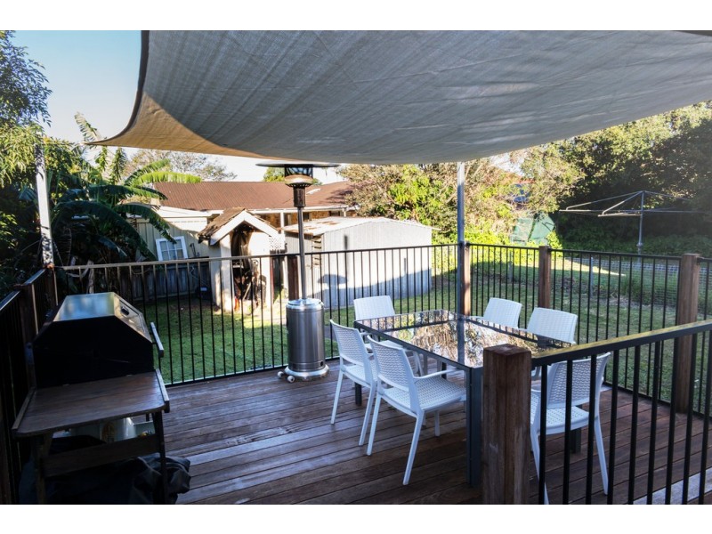 55 Hilltop Avenue, Chermside QLD 4032