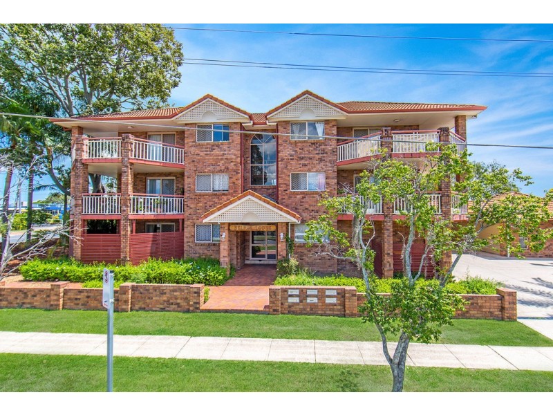 4/2 Henry Street, Chermside QLD 4032