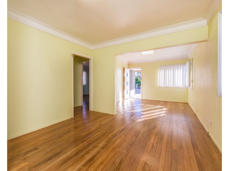 682 Hamilton Road, Chermside West QLD 4032