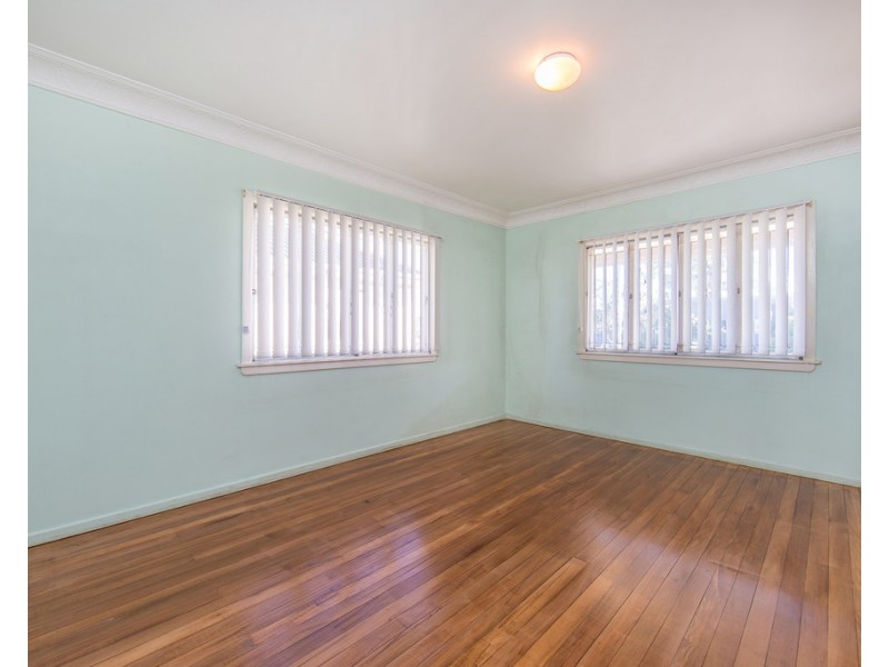 682 Hamilton Road, Chermside West QLD 4032