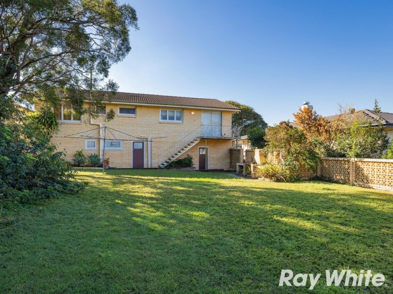 18 Graymond Street, Chermside West QLD 4032