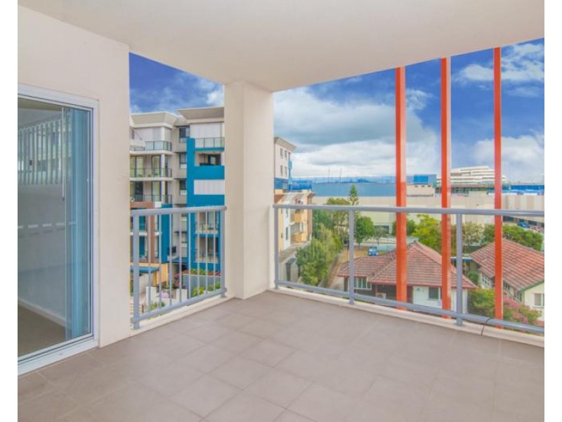 51 / 51 Playfield Street, Chermside QLD 4032