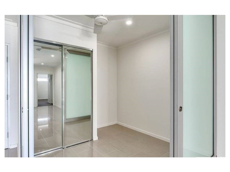 1008/8 Lochaber Street, Dutton Park QLD 4102